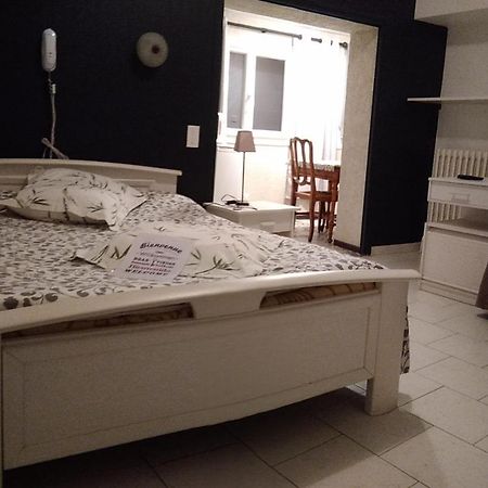 Hotel Residence Larroque كوساد المظهر الخارجي الصورة