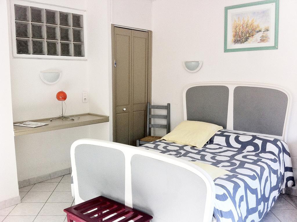 Hotel Residence Larroque كوساد الغرفة الصورة