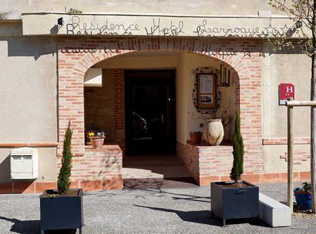 Hotel Residence Larroque كوساد المظهر الخارجي الصورة